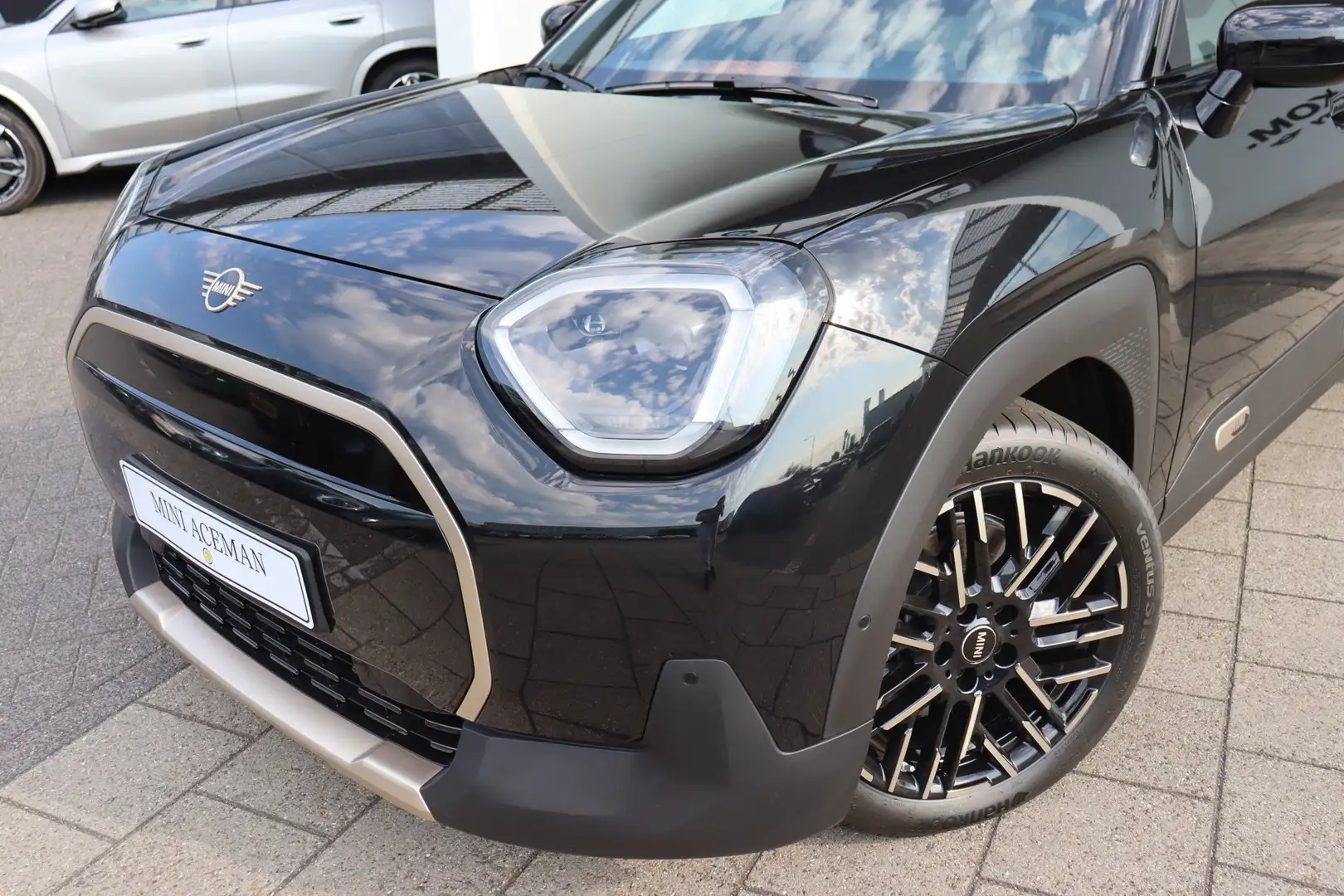 2026 MINI Aceman, 1 km, Nizozemsko — foto 2 z 12