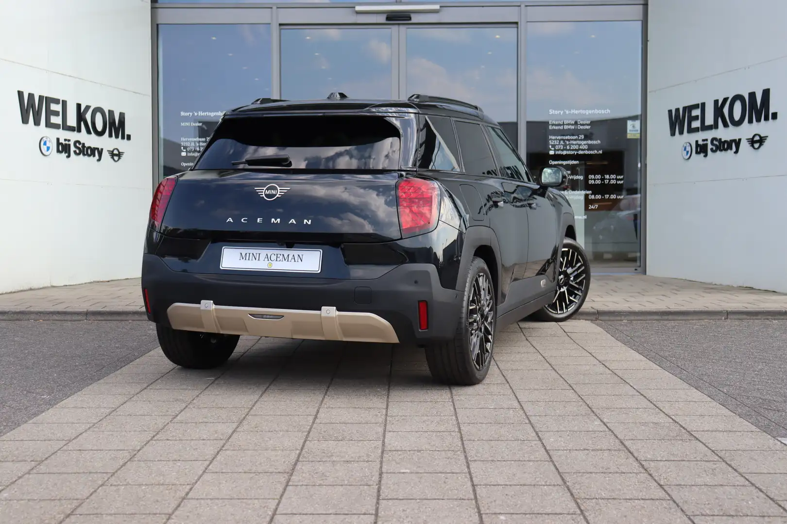 2026 MINI Aceman, 1 km, Nizozemsko — foto 8 z 12