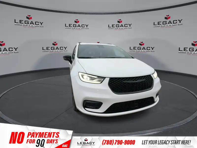 2026 Chrysler Pacifica Select AWD, bílá, dovoz Kanada — foto 2 z 12