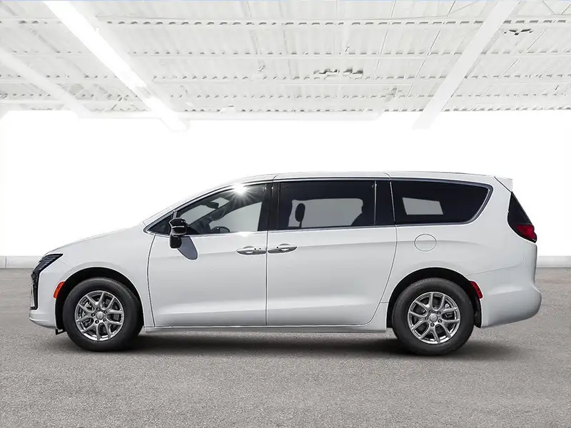 2027 Chrysler Pacifica Select, bílá, dovoz Kanada — foto 3 z 12