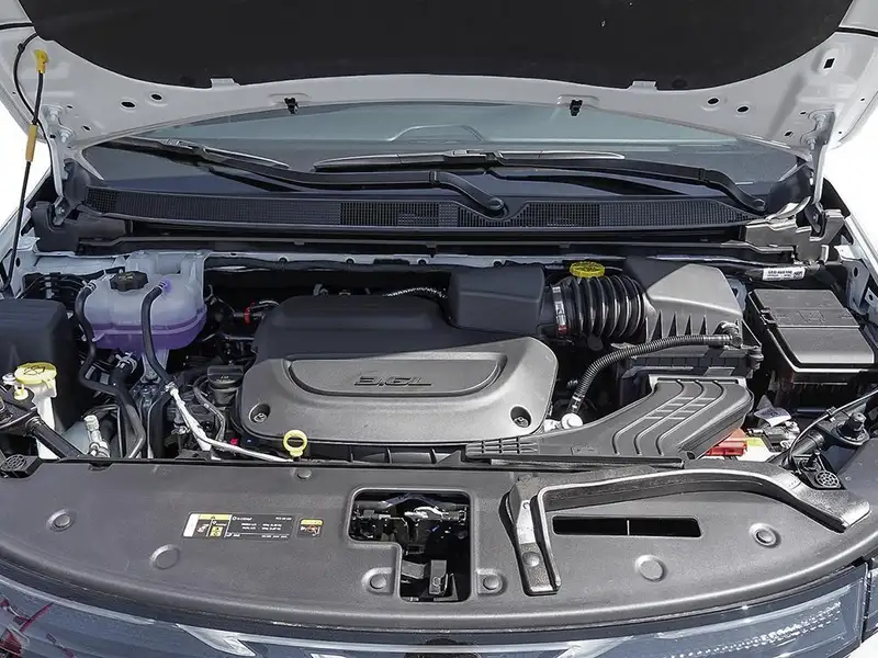2027 Chrysler Pacifica Select, bílá, dovoz Kanada — foto 6 z 12