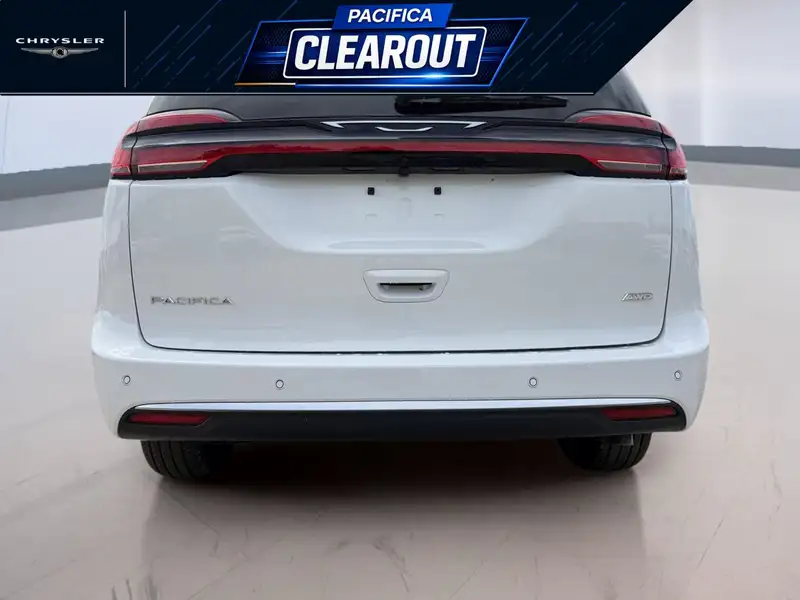 2027 Chrysler Pacifica Select, bílá, 0 km, dovoz Kanada — foto 4 z 12