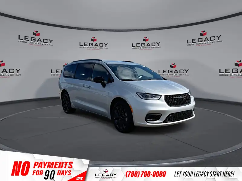 2026 Chrysler Pacifica Select AWD, stříbrná, dovoz Kanada — foto 2 z 12
