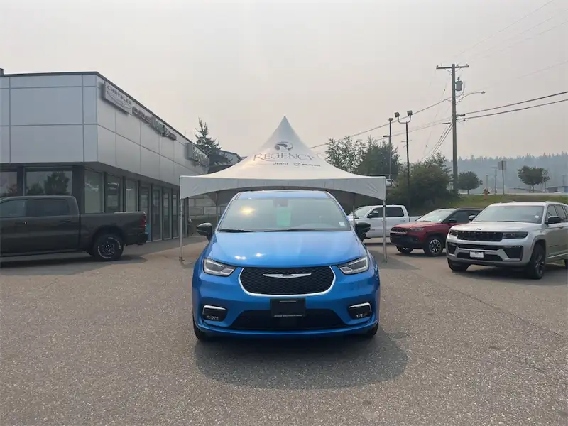 2026 Chrysler Pacifica Select AWD Select, modrá, dovoz Kanada — foto 8 z 8