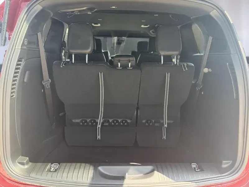 2026 Chrysler Pacifica Select, červená, 15 km, dovoz Kanada — foto 6 z 12
