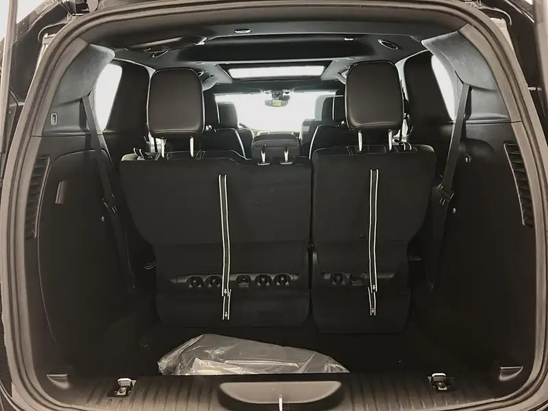 2026 Chrysler Pacifica, černá, 10 km, dovoz Kanada — foto 11 z 12