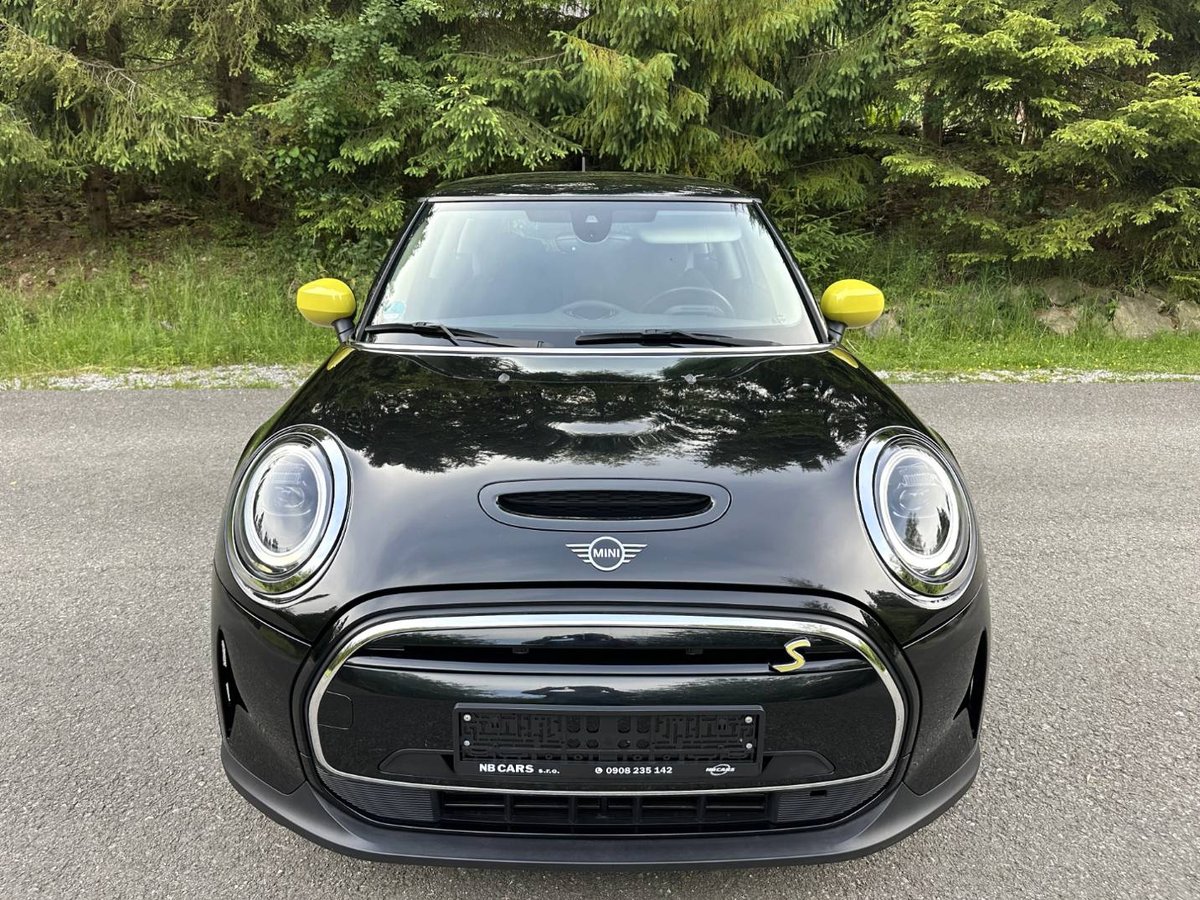 2023 MINI Cooper E, 29 300 km, Slovensko — foto 1