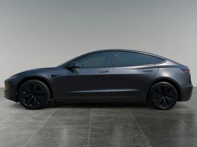 2024 Tesla Model 3, šedá, 62 804 km, dovoz Kanada — foto 2 z 17