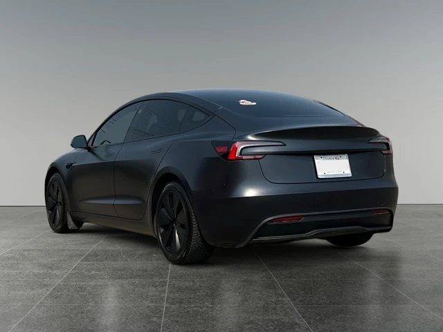 2024 Tesla Model 3, šedá, 62 804 km, dovoz Kanada — foto 4 z 17