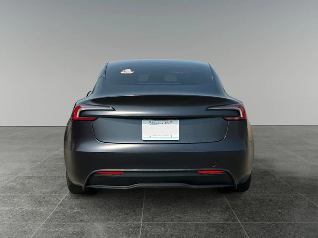 2024 Tesla Model 3, šedá, 62 804 km, dovoz Kanada — foto 5 z 17