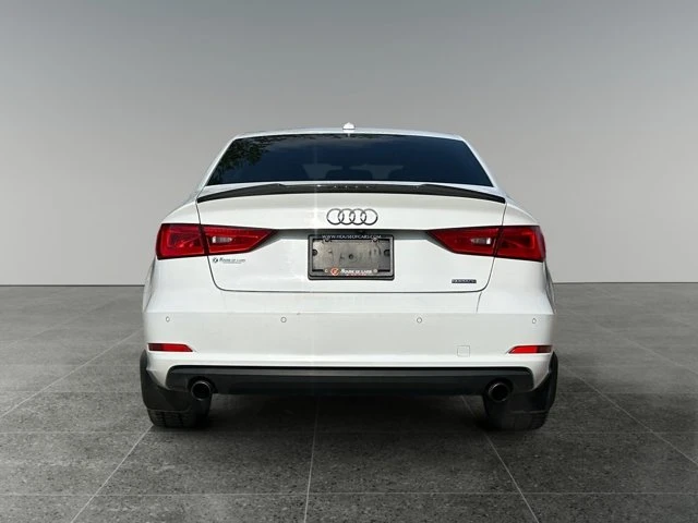2016 Audi A3 2.0T Progressiv, bílá, 173 589 km, dovoz Kanada — foto 5 z 17