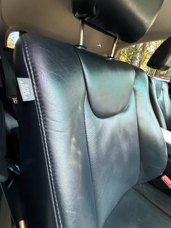 2010 Lexus, dovoz Kanada — foto 12 z 12