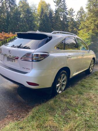 2010 Lexus, dovoz Kanada — foto 4 z 12