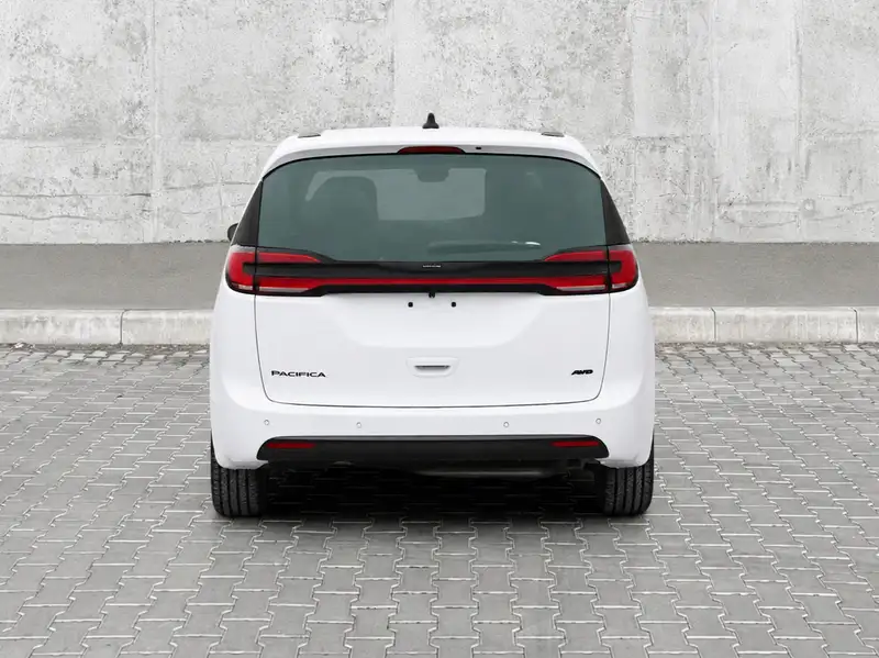 2026 Chrysler Pacifica SELECT, bílá, 0 km, dovoz Kanada — foto 5 z 12