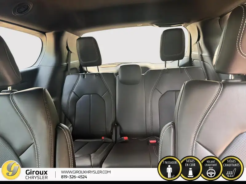 2027 Chrysler Pacifica Sélect, bílá, 0 km, dovoz Kanada — foto 12 z 12