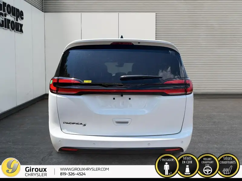 2027 Chrysler Pacifica Sélect, bílá, 0 km, dovoz Kanada — foto 6 z 12
