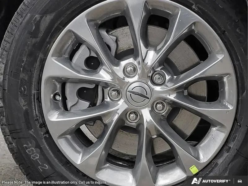 2026 Chrysler Pacifica Select, černá, 530 km, dovoz Kanada — foto 8 z 12