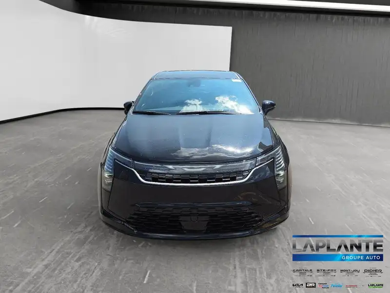 2027 Chrysler Pacifica Select AWD, černá, 10 km, dovoz Kanada — foto 2 z 12
