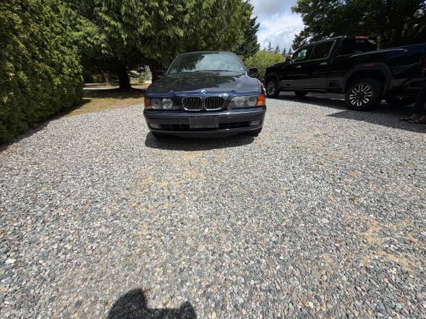 2000 BMW, modrá, dovoz Kanada — foto 12 z 12