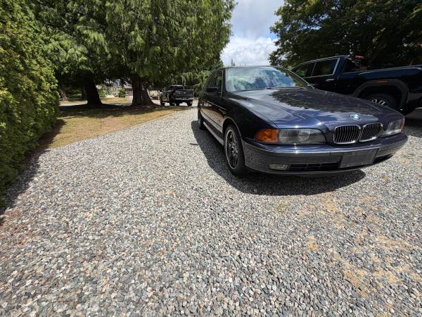 2000 BMW, modrá, dovoz Kanada — foto 3 z 12