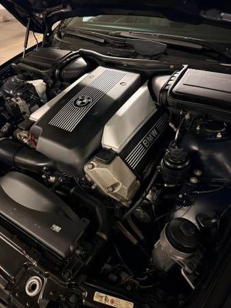 2000 BMW, modrá, dovoz Kanada — foto 4 z 12