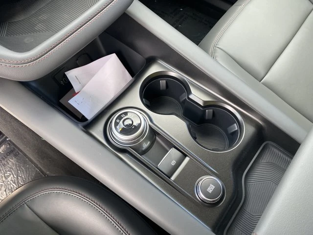 2026 Ford Explorer Active, šedá, 4 km, dovoz Kanada — foto 13 z 20