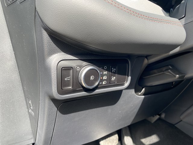 2026 Ford Explorer Active, šedá, 4 km, dovoz Kanada — foto 9 z 20