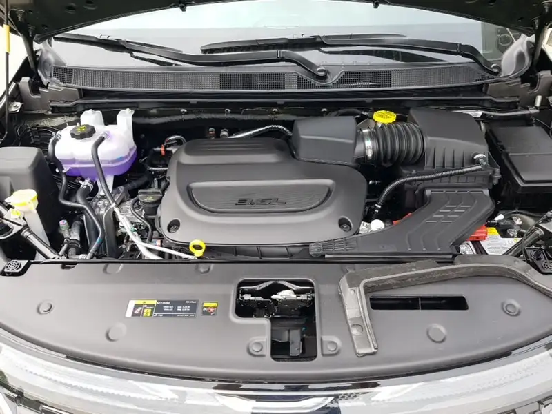 2027 Chrysler Pacifica Select, zelená, 21 km, dovoz Kanada — foto 9 z 12