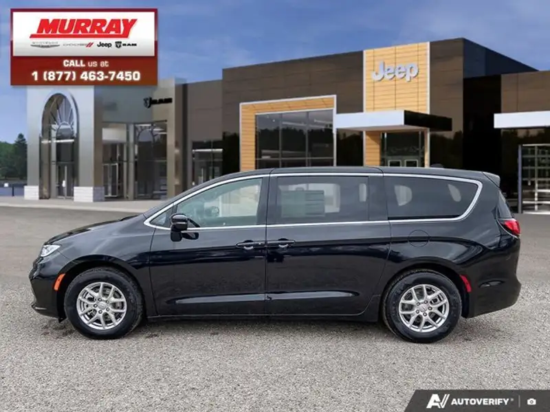 2026 Chrysler Pacifica Select, černá, 10 km, dovoz Kanada — foto 3 z 12