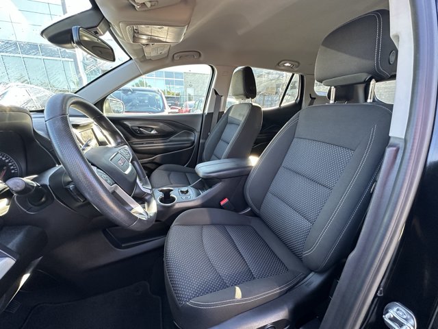 2024 GMC Terrain SLE, černá, 18 375 km, dovoz Kanada — foto 7 z 9