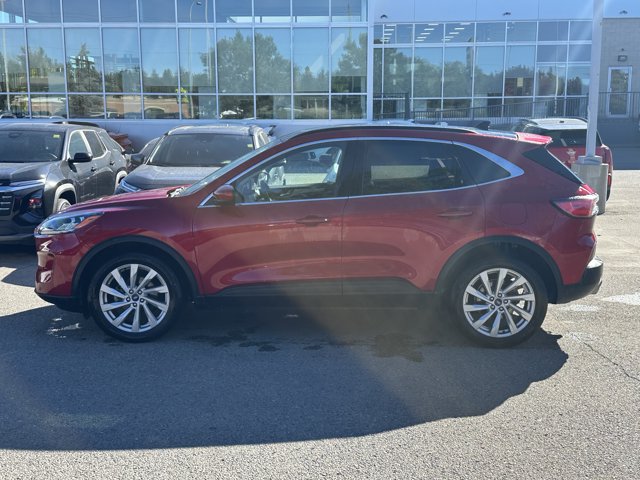 2022 Ford Escape Titanium, červená, 95 419 km, dovoz Kanada — foto 3 z 20
