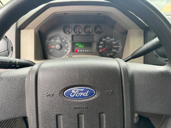 2008 Ford, dovoz Kanada — foto 11 z 12