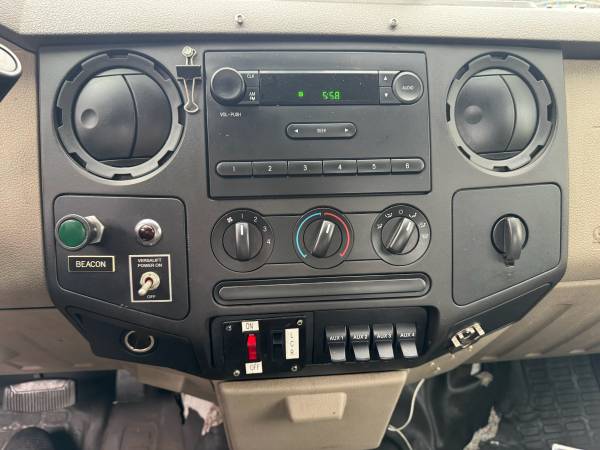 2008 Ford, dovoz Kanada — foto 9 z 12