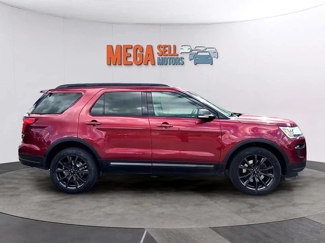 2019 Ford Explorer XLT, červená, 152 533 km, dovoz Kanada — foto 2 z 15