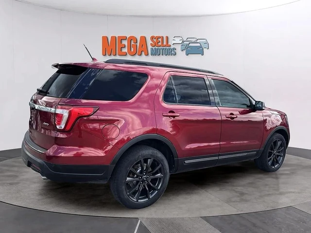 2019 Ford Explorer XLT, červená, 152 533 km, dovoz Kanada — foto 3 z 15