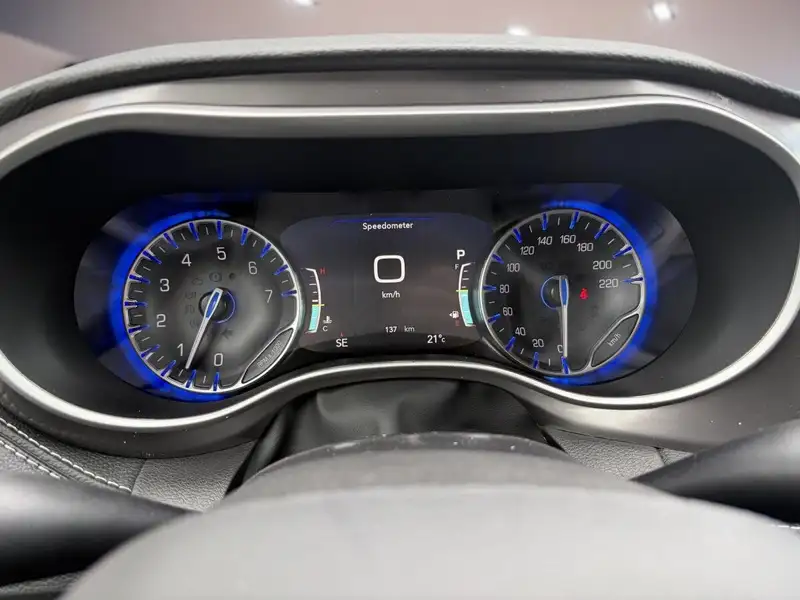 2026 Chrysler Pacifica Select, červená, 13 km, dovoz Kanada — foto 12 z 12