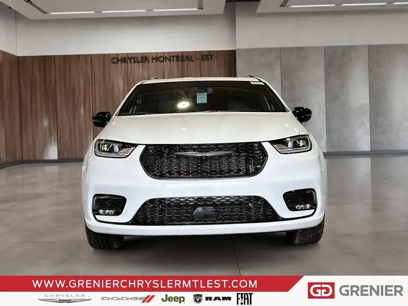 2026 Chrysler Pacifica SELECT AWD, bílá, 0 km, dovoz Kanada — foto 2 z 12