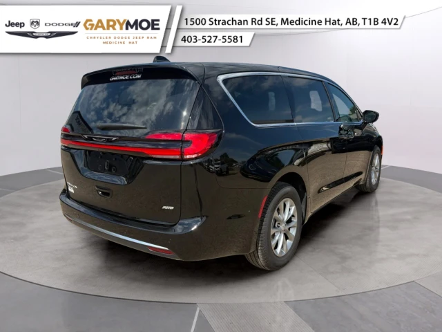 2027 Chrysler Pacifica Select AWD, černá, 14 km, dovoz Kanada — foto 3 z 20