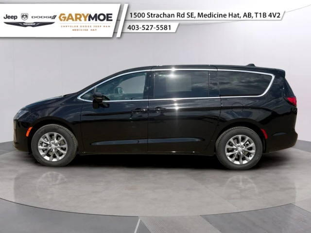 2027 Chrysler Pacifica Select AWD, černá, 14 km, dovoz Kanada — foto 5 z 20