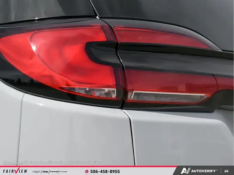 2026 Chrysler Pacifica SELECT AWD, bílá, 20 km, dovoz Kanada — foto 11 z 12