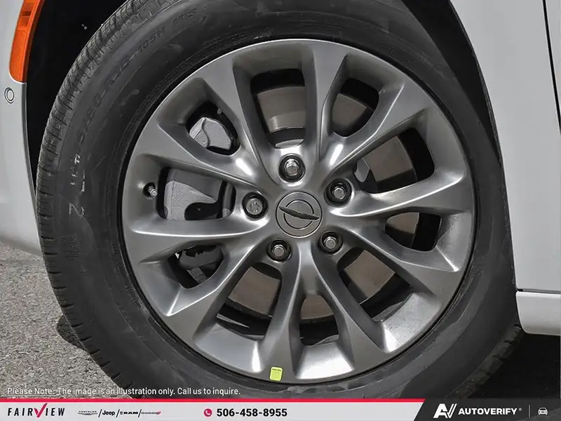 2026 Chrysler Pacifica SELECT AWD, bílá, 20 km, dovoz Kanada — foto 8 z 12