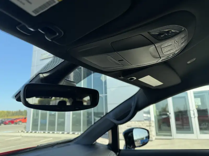 2026 Chrysler Pacifica Select AWD, červená, 59 km, dovoz Kanada — foto 9 z 12