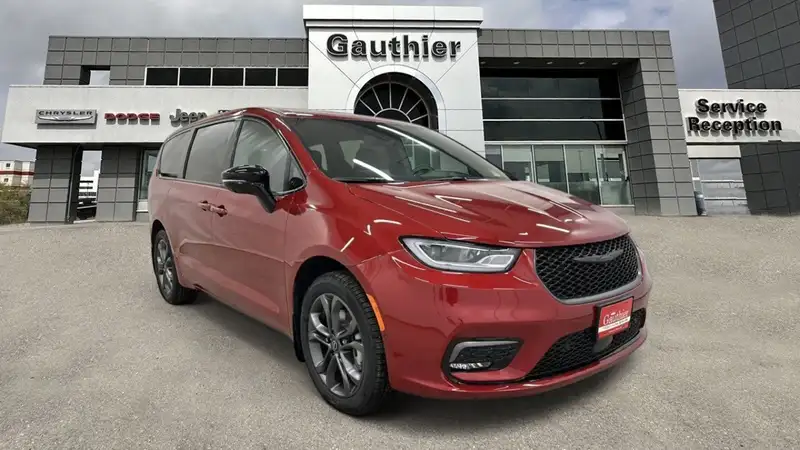 2026 Chrysler Pacifica Select, červená, 15 km, dovoz Kanada — foto 8 z 12