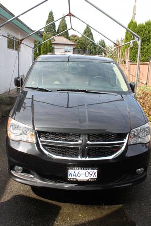2016 Dodge, dovoz Kanada — foto 2 z 9