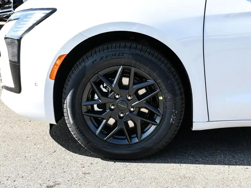 2027 Chrysler Pacifica Select, bílá, 0 km, dovoz Kanada — foto 7 z 12