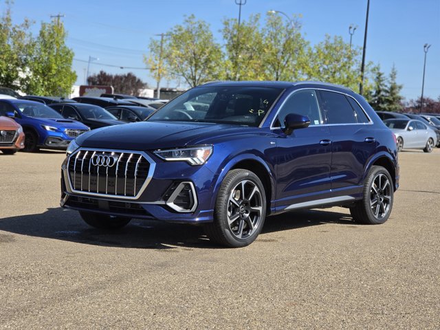 2025 Audi Q3 Progressiv, bílá, 37 254 km, dovoz Kanada — foto 2 z 20
