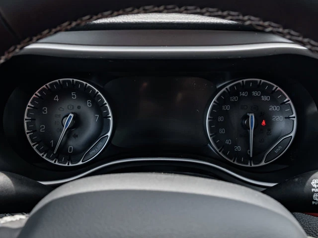 2027 Chrysler Pacifica SELECT, černá, 0 km, dovoz Kanada — foto 4 z 20
