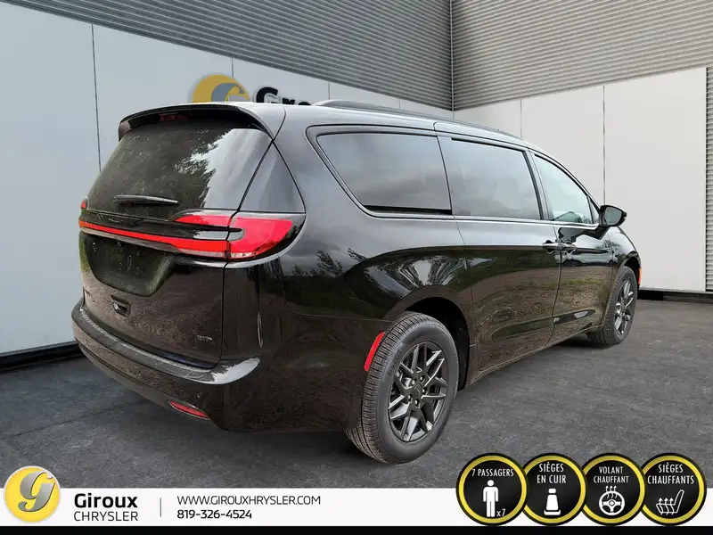 2027 Chrysler Pacifica Select AWD, černá, 0 km, dovoz Kanada — foto 5 z 12