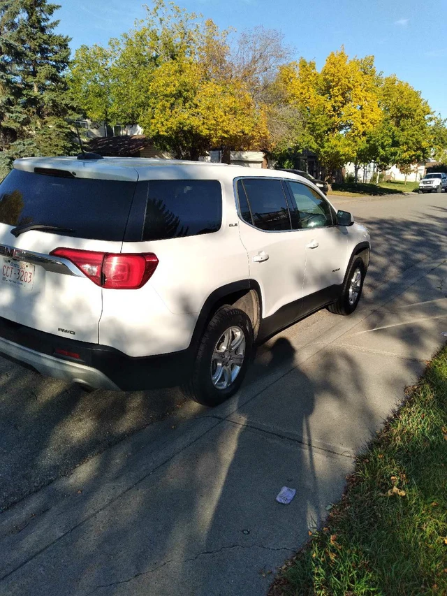 2017 GMC Acadia, 220 000 km, dovoz Kanada — foto 5 z 5