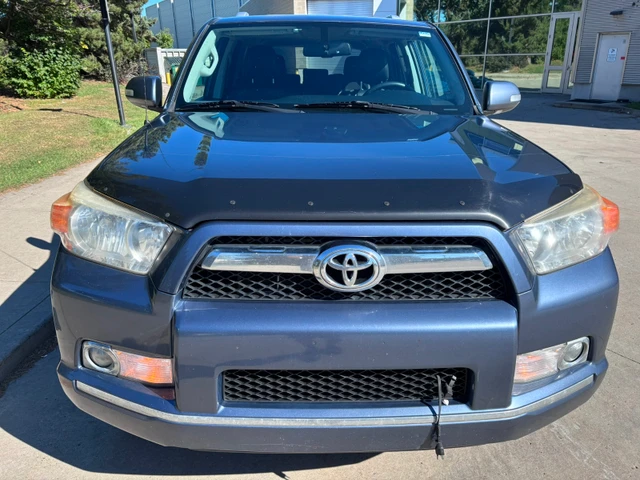 2011 Toyota 4Runner, modrá, 273 000 km, dovoz Kanada — foto 3 z 5